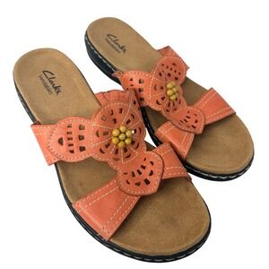 Clarks Bendables Womens 8.5M Orange Leather Floral Cutout Beaded Slide Sandals